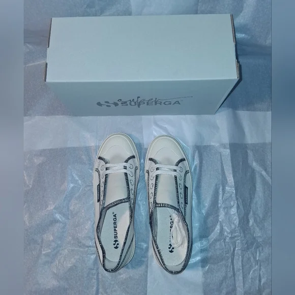 Superga 2294 Drill Overlock Stitiching Brand New with Box Women size 5 - Picture 4 of 9
